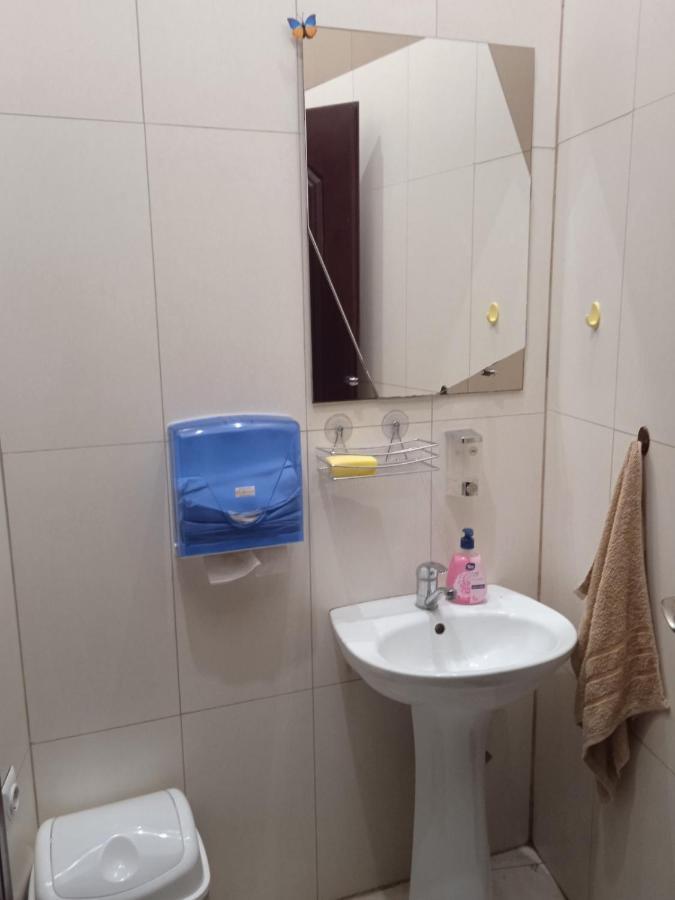 подобова оренда ліжок та кімнат в квартирі Готель типу 