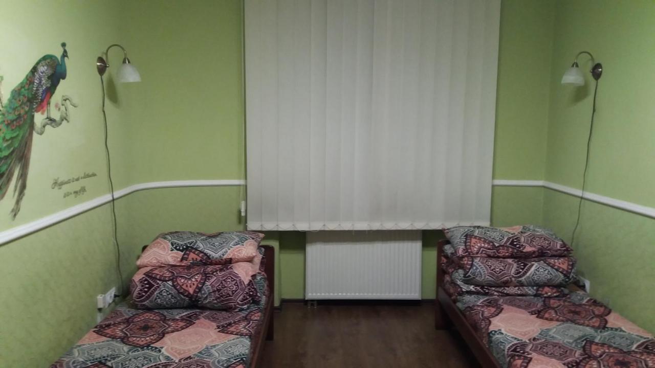 подобова оренда ліжок та кімнат в квартирі * Львів